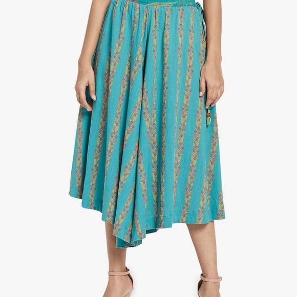 Fabindia Women Turquoise Cotton Salwar - Picture 1 of 15
